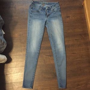 American Eagle skinny jeans